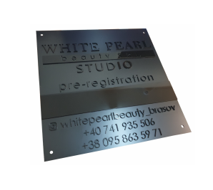 Фото Вивіска з об'ємними рельєфними літерами 400х400 мм